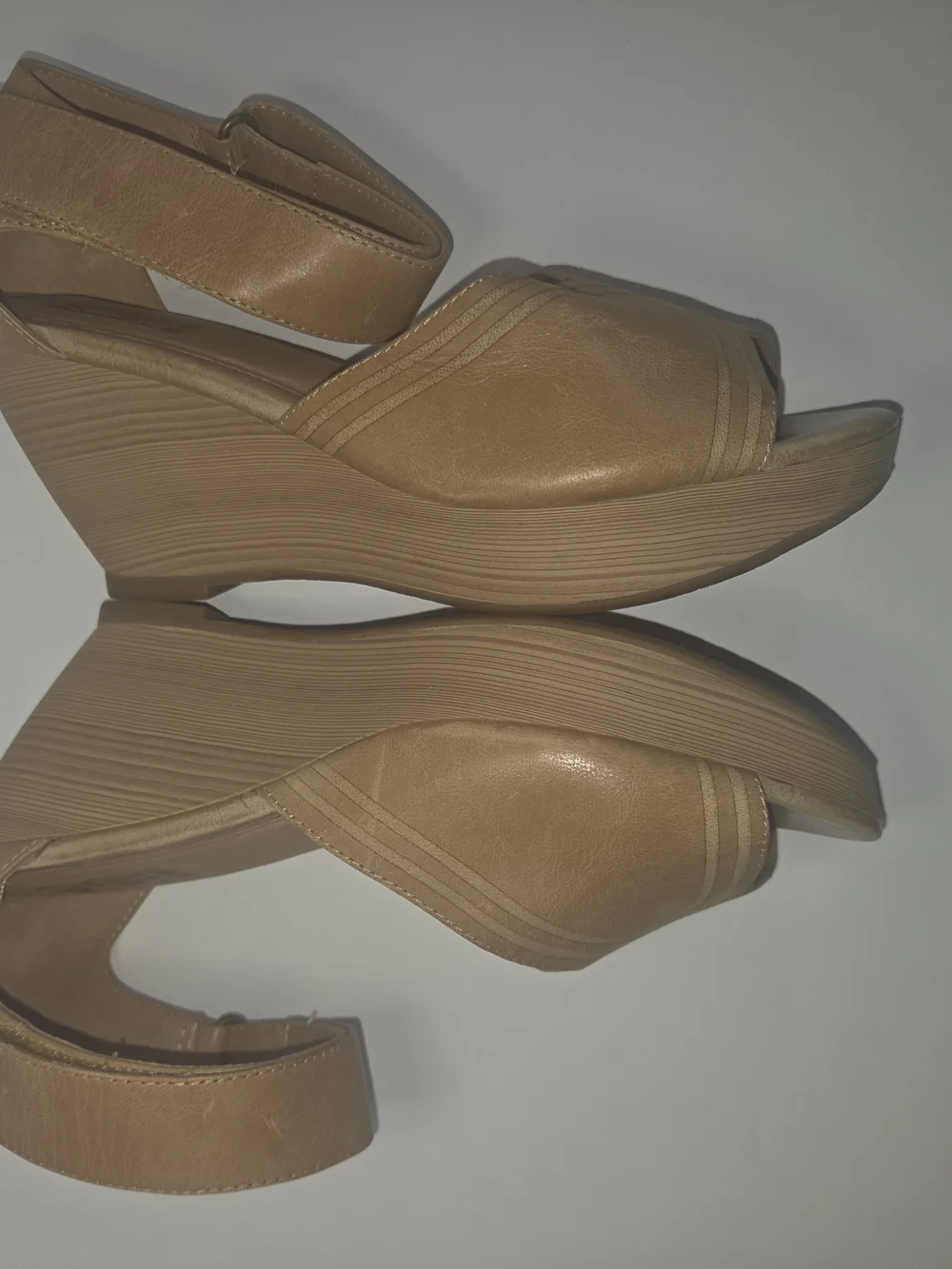 Miz Mooz Tan Leather Women's Wedge Sandal with Ankle Cuff Size 9.5 - Picture 7 of 11